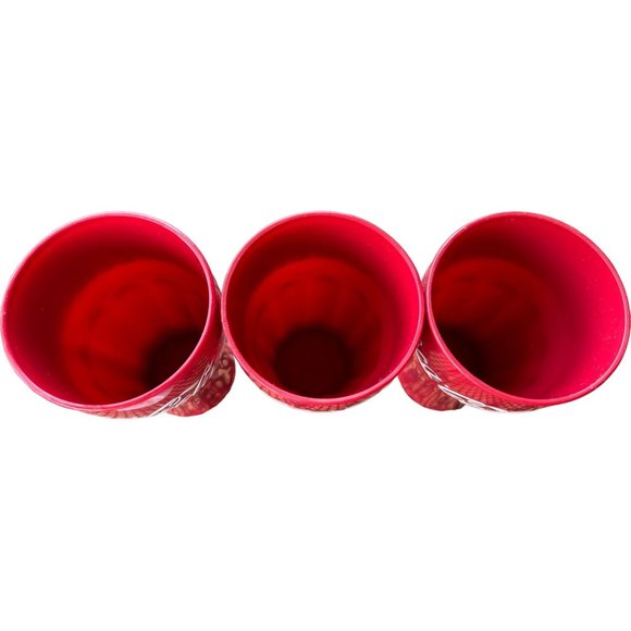 Coca-Coca Classic Red White Plastic 20 oz. Tumblers 7" Tall 3 pc. Set - Picture 4 of 9